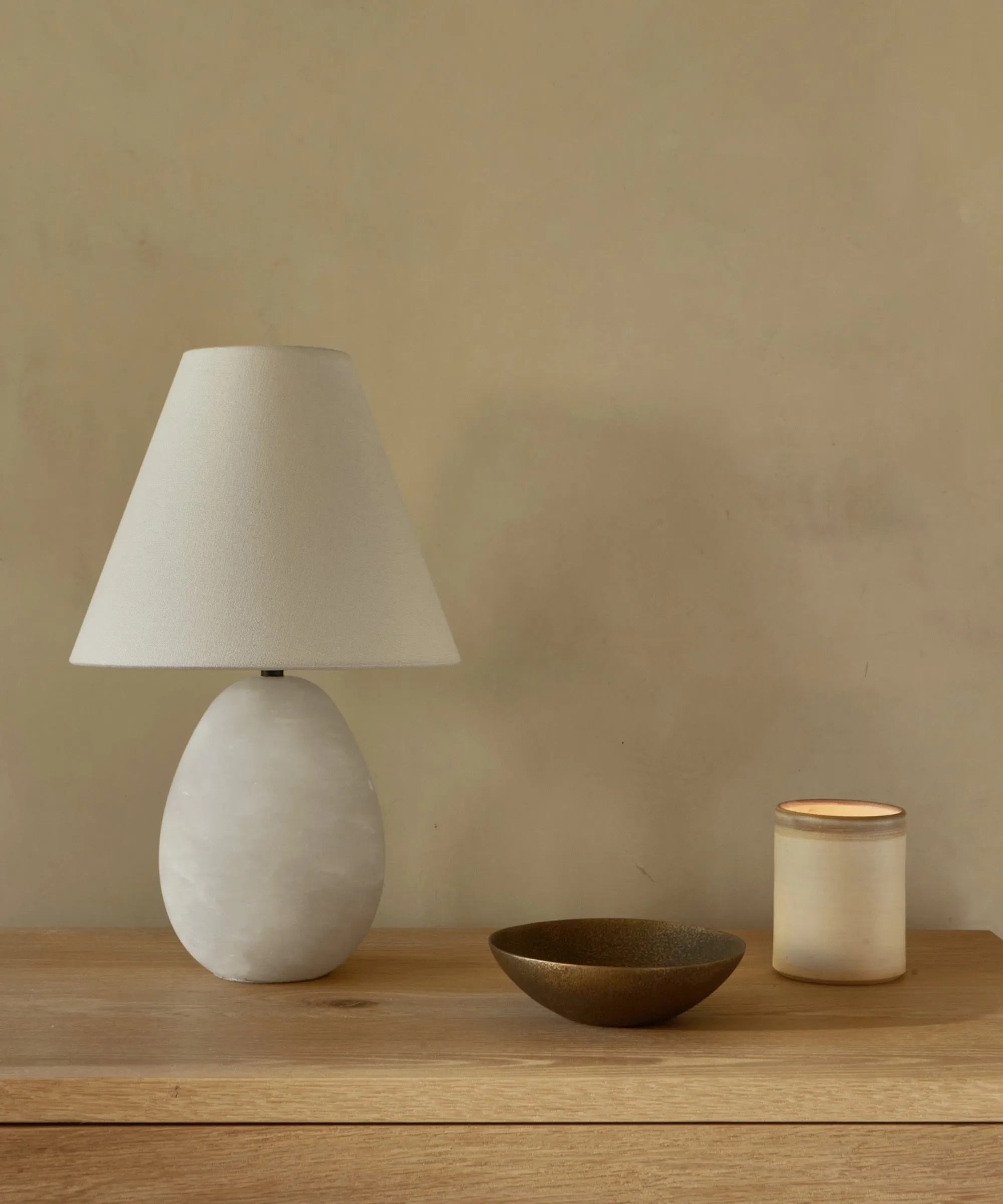 Droplet Alabaster Table Lamp