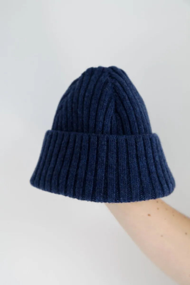 Half Dozen Super-Soft Lambswool Fisherman Beanie (Rhapsody Blue)